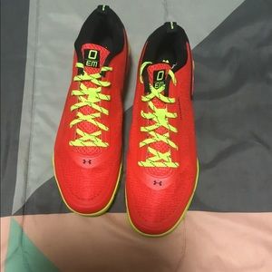 Men Basketball Sneakers size 12.5